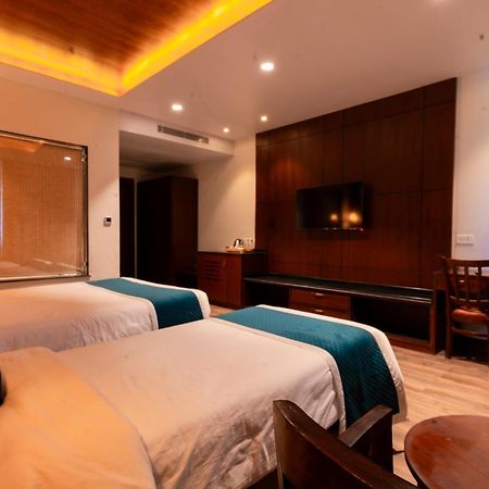 Galaxy Garden Resort Bharatpur  外观 照片