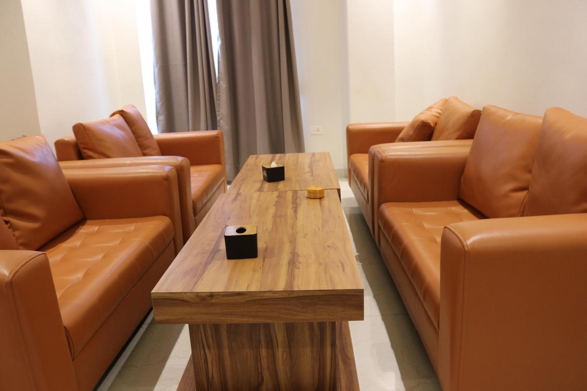 Galaxy Garden Resort Bharatpur  外观 照片