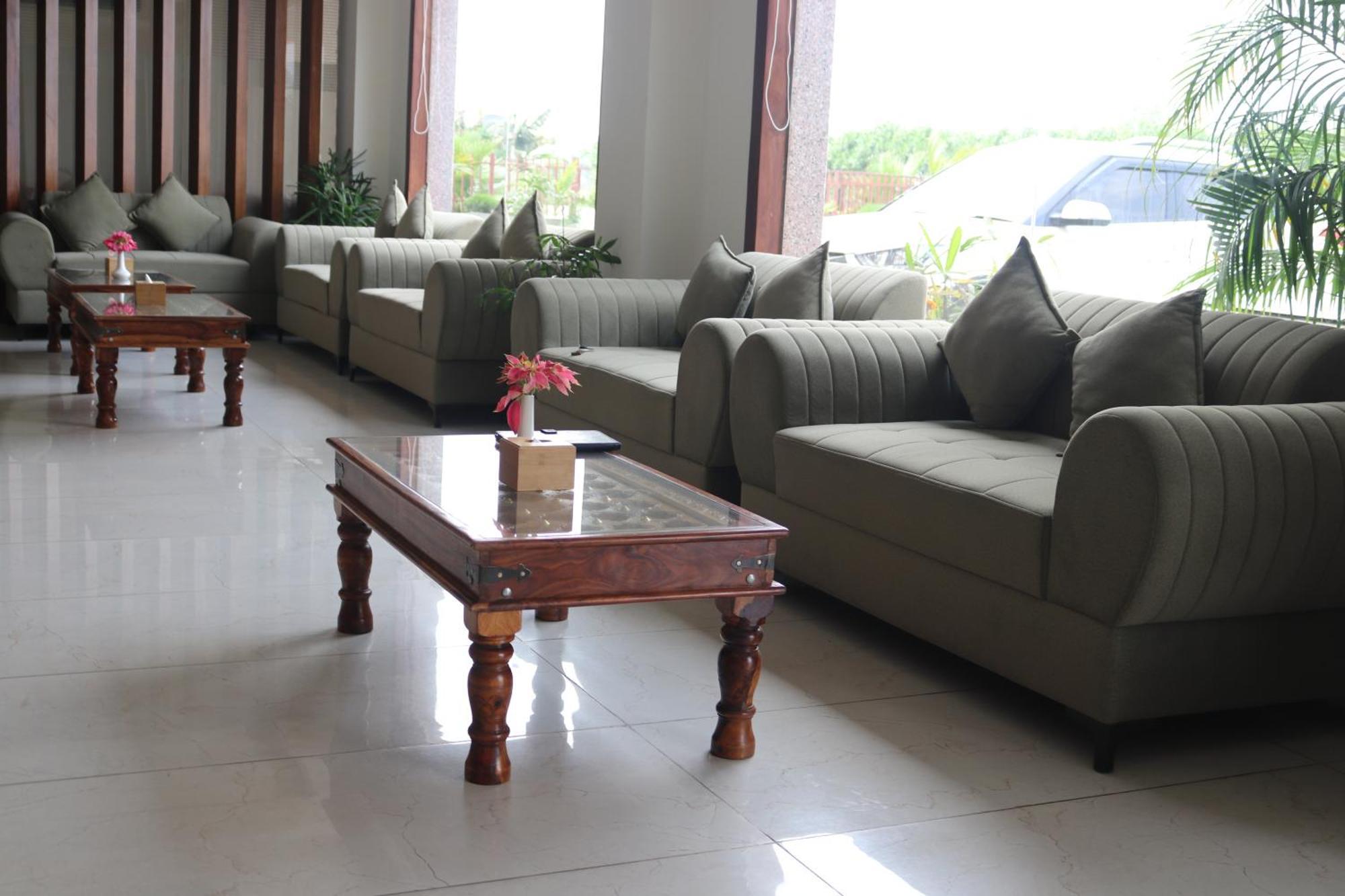 Galaxy Garden Resort Bharatpur  外观 照片