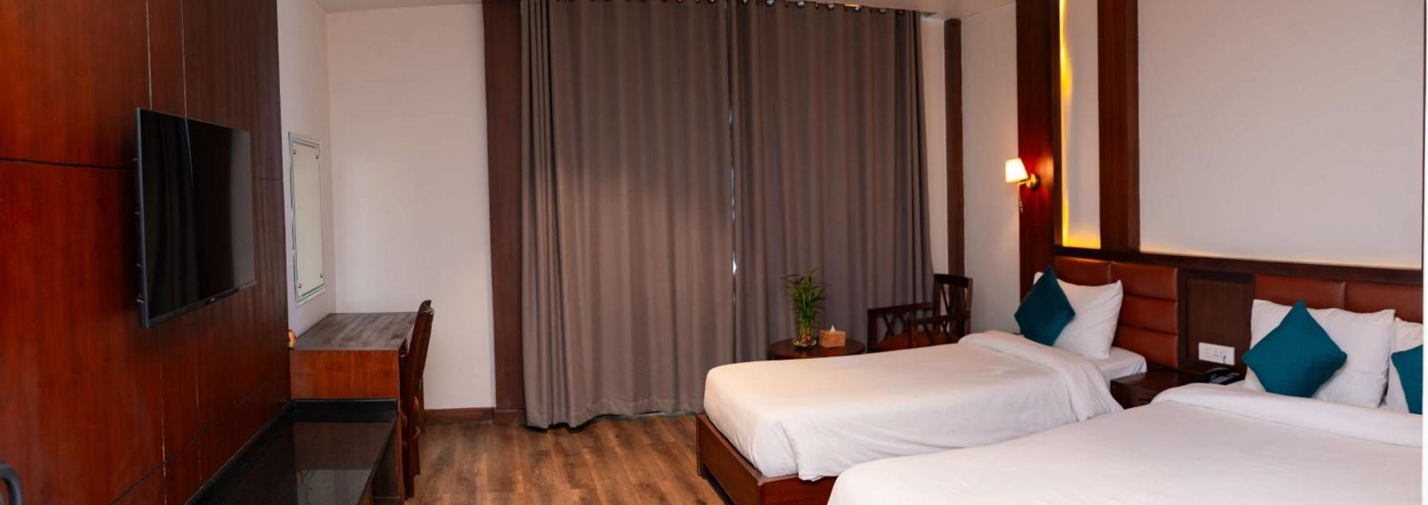 Galaxy Garden Resort Bharatpur  外观 照片
